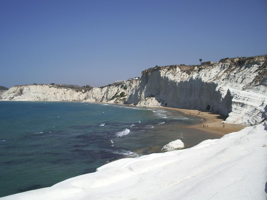 סן לאונה Akramar Village חדר תמונה
